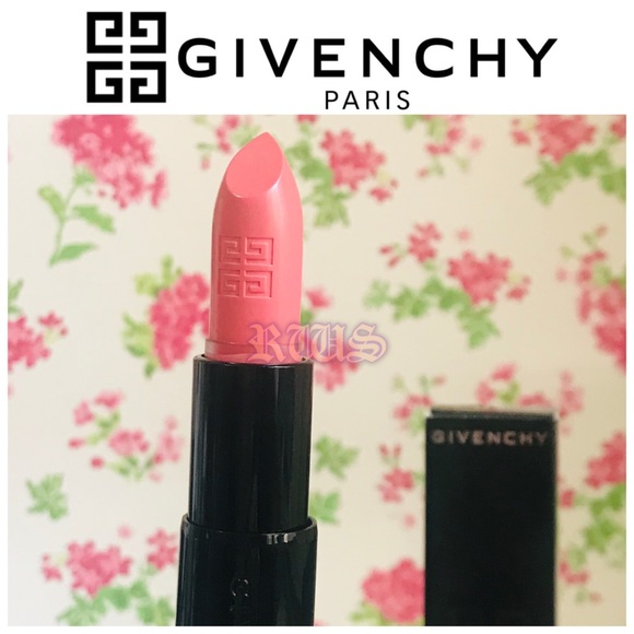 givenchy rouge interdit 19